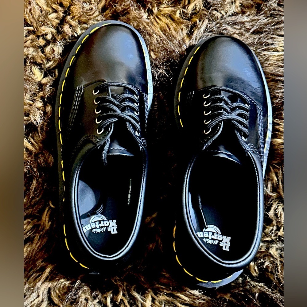 Dr. Martens 8053 5-Eye Platform Casual Shoe - Black